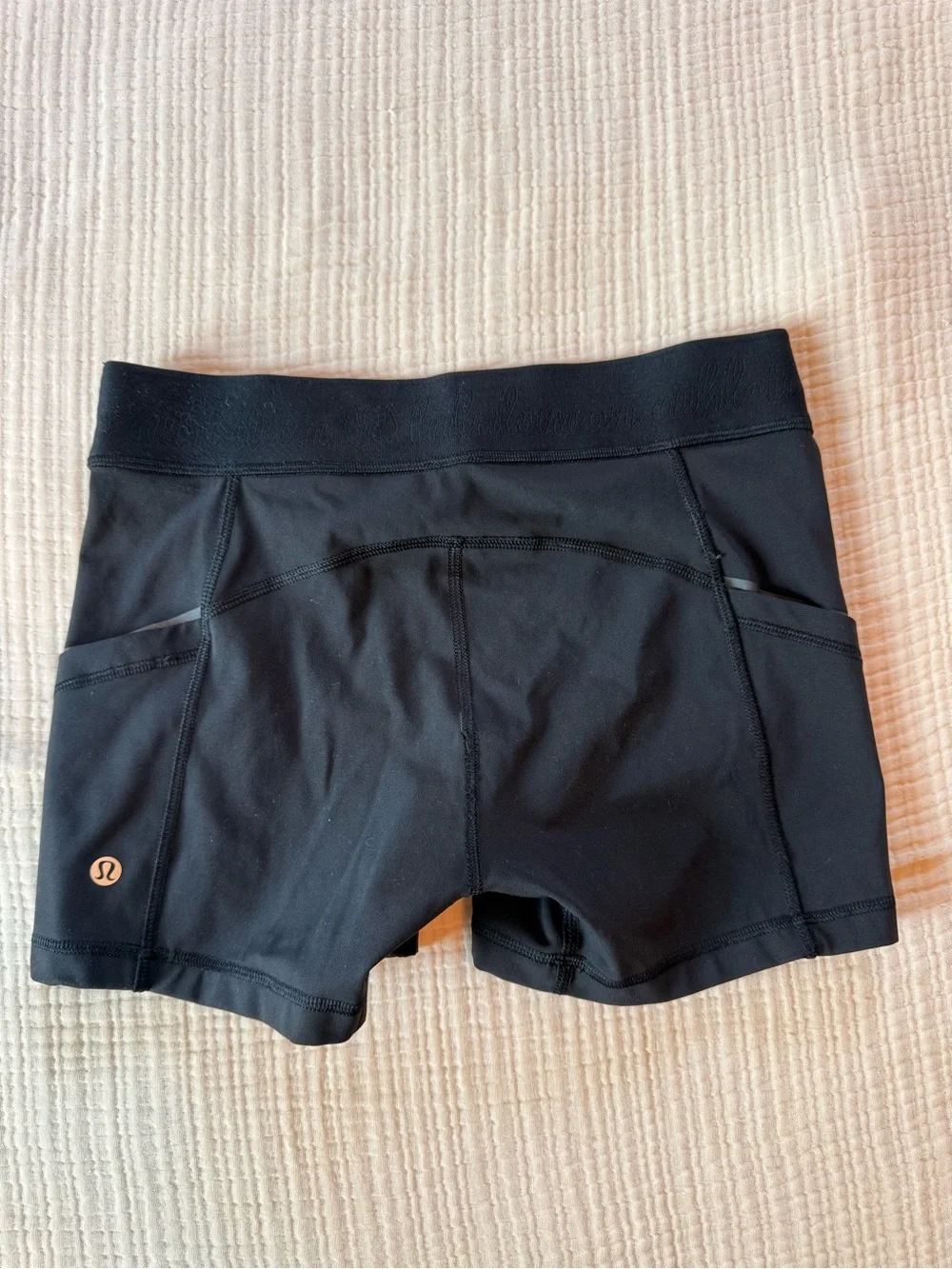 lululemon athletica Black Women's Athletic Bike Shorts with Side Pockets
